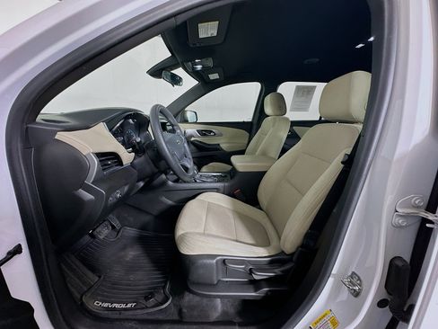Used 2023 Chevrolet Traverse LS w/ Midnight/Sport Edition image 13