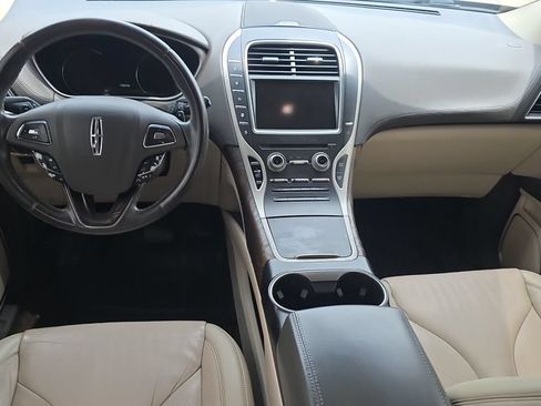 Used 2017 Lincoln MKX Select w/ Select Plus Package FWD image 27