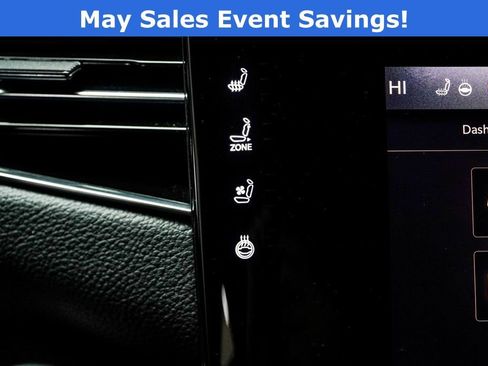 Used 2024 Jeep Wagoneer L Series II w/ Flexible Seating Group AWD/4WD image 25