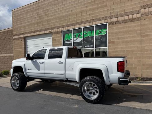 Used 2019 Chevrolet Silverado 3500 LTZ w/ Duramax Plus Package image 4