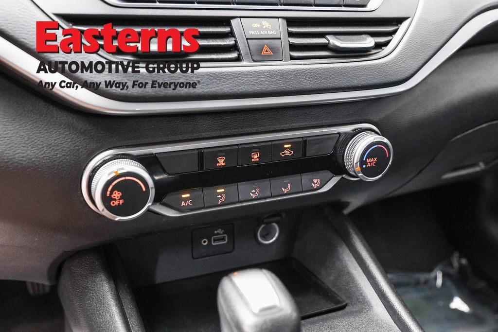 Used 2024 Nissan Altima 2.5 S FWD image 19