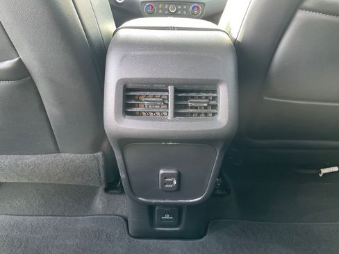 Used 2019 GMC Terrain SLT w/ Preferred Package image 12