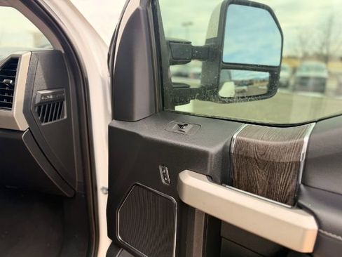 Used 2021 Ford F250 Lariat w/ Lariat Value Package image 25