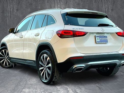 Used 2021 Mercedes-Benz GLA 250 4MATIC image 4