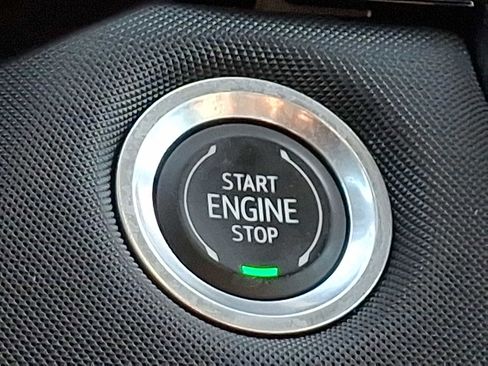 Used 2023 Chevrolet Colorado Z71 w/ Z71 Convenience Package 2 image 22