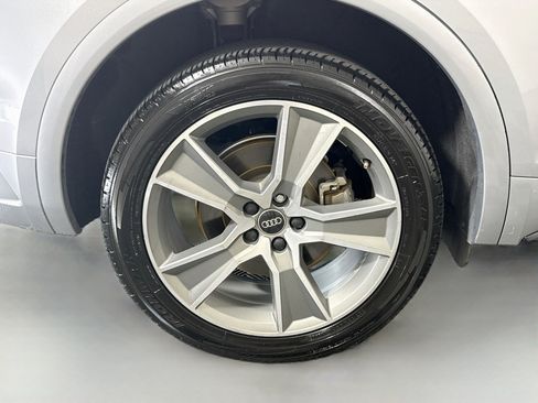 Used 2025 Audi Q5 2.0T Premium AWD/4WD image 33