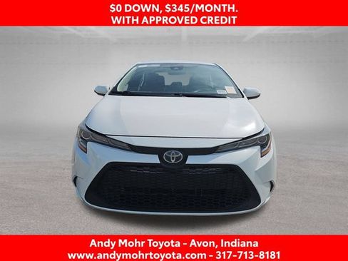 Used 2021 Toyota Corolla LE FWD image 3