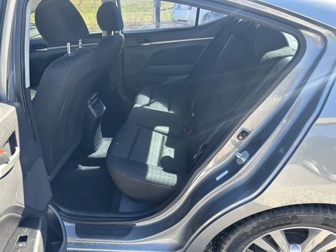 Used 2018 Hyundai Elantra SEL image 15