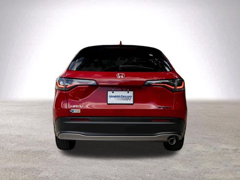 Used 2025 Honda HR-V Sport image 8