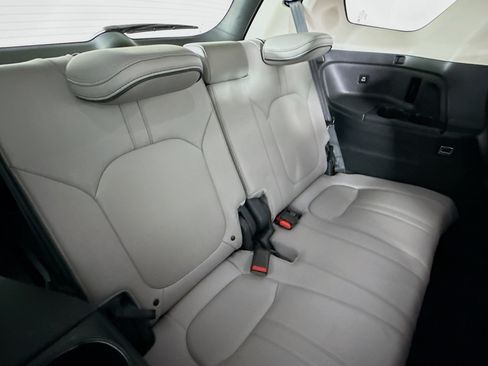 Used 2023 Honda Pilot Elite image 36