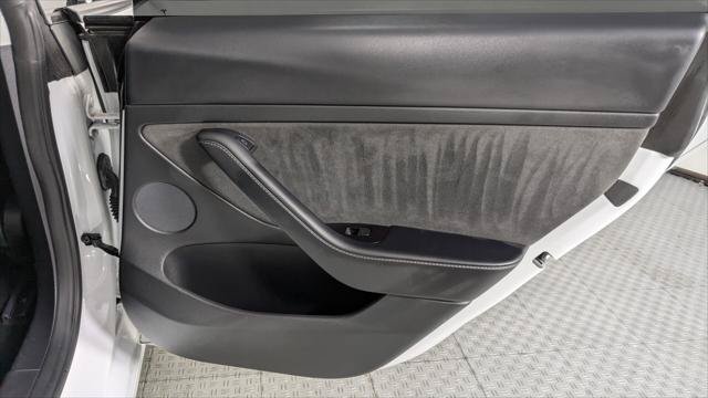 Used 2021 Tesla Model 3 Standard Range Plus RWD image 18