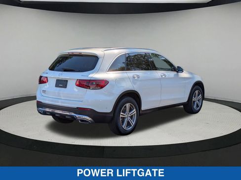 Used 2021 Mercedes-Benz GLC 300 4MATIC image 4