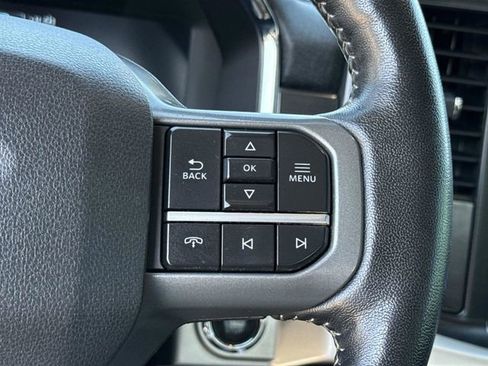 Used 2022 Ford F150 Lightning XLT image 41