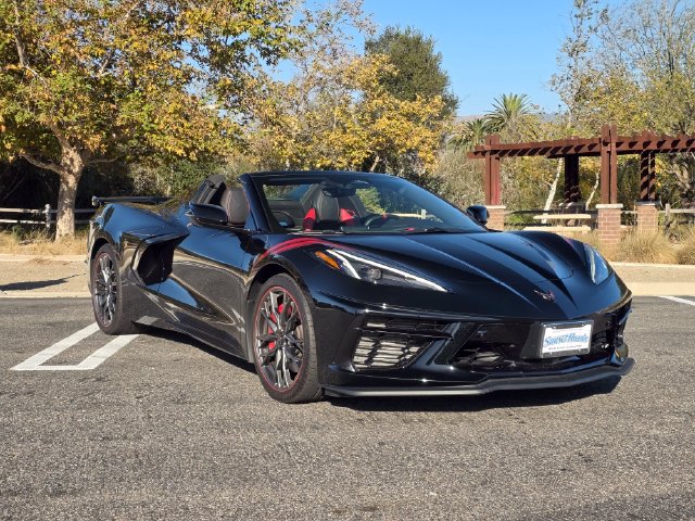 Used 2025 Chevrolet Corvette Stingray Preferred Conv w/ Z51 Performance Package RWD image 4