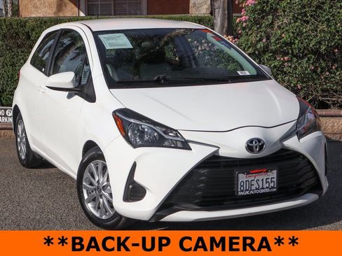 Used 2018 Toyota Yaris LE w/ Carpet Mat Package image 2