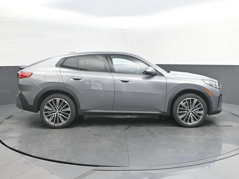 New 2026 BMW X2 xDrive28i w/ Convenience Package AWD/4WD image 8