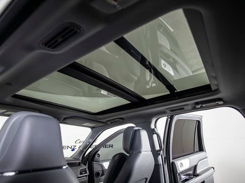 Used 2021 Lincoln Navigator Reserve AWD/4WD image 26