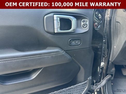 Used 2023 Jeep Wrangler Unlimited Sahara w/ Cold Weather Group AWD/4WD image 21