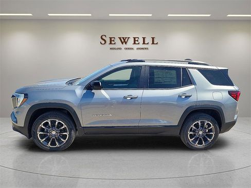 New 2026 GMC Terrain Elevation w/ Elevation Premium Package image 2