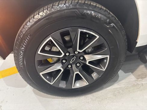 Used 2021 Chevrolet Tahoe Z71 w/ Z71 Off-Road Package image 38