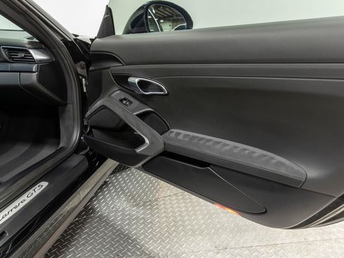 Used 2019 Porsche 911 Carrera GTS RWD image 74