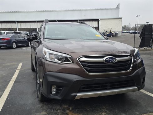 Used 2020 Subaru Outback Limited w/ Popular Package #2 image 1
