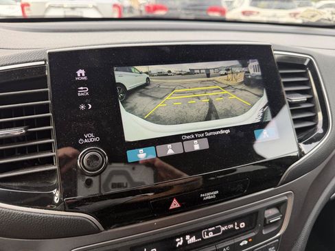 Used 2022 Honda Pilot Sport image 13