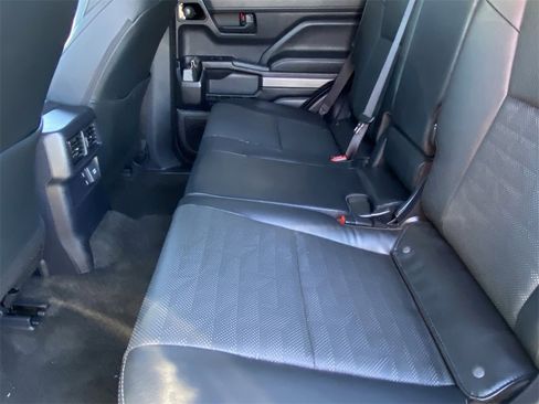 Certified 2025 Toyota 4Runner TRD Off-Road Premium image 18