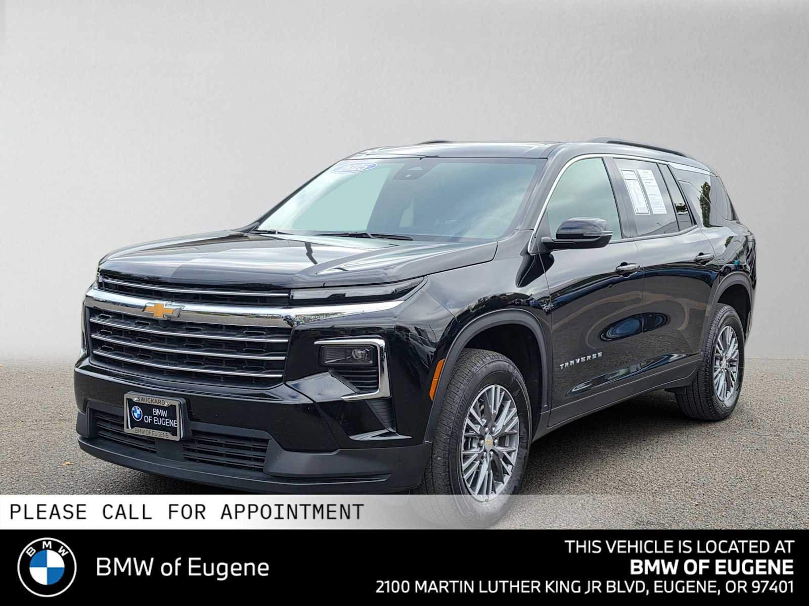 Used 2025 Chevrolet Traverse LT AWD/4WD image 7