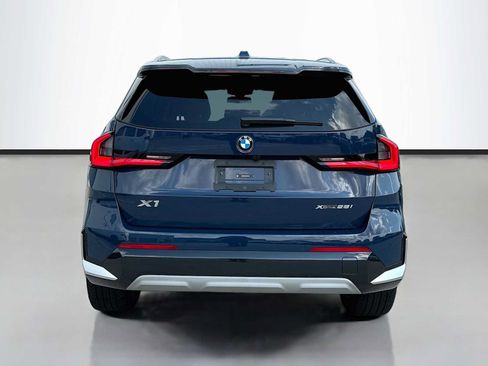 Used 2026 BMW X1 xDrive28i AWD/4WD image 4