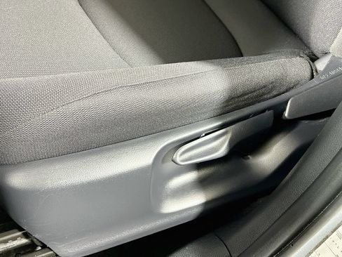Certified 2025 Toyota Corolla Cross LE FWD image 17