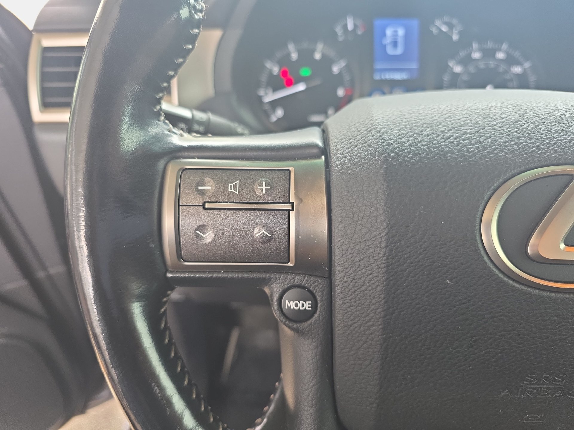 Used 2017 Lexus GX 460 Luxury w/ Preferred Accessory Package AWD/4WD image 16