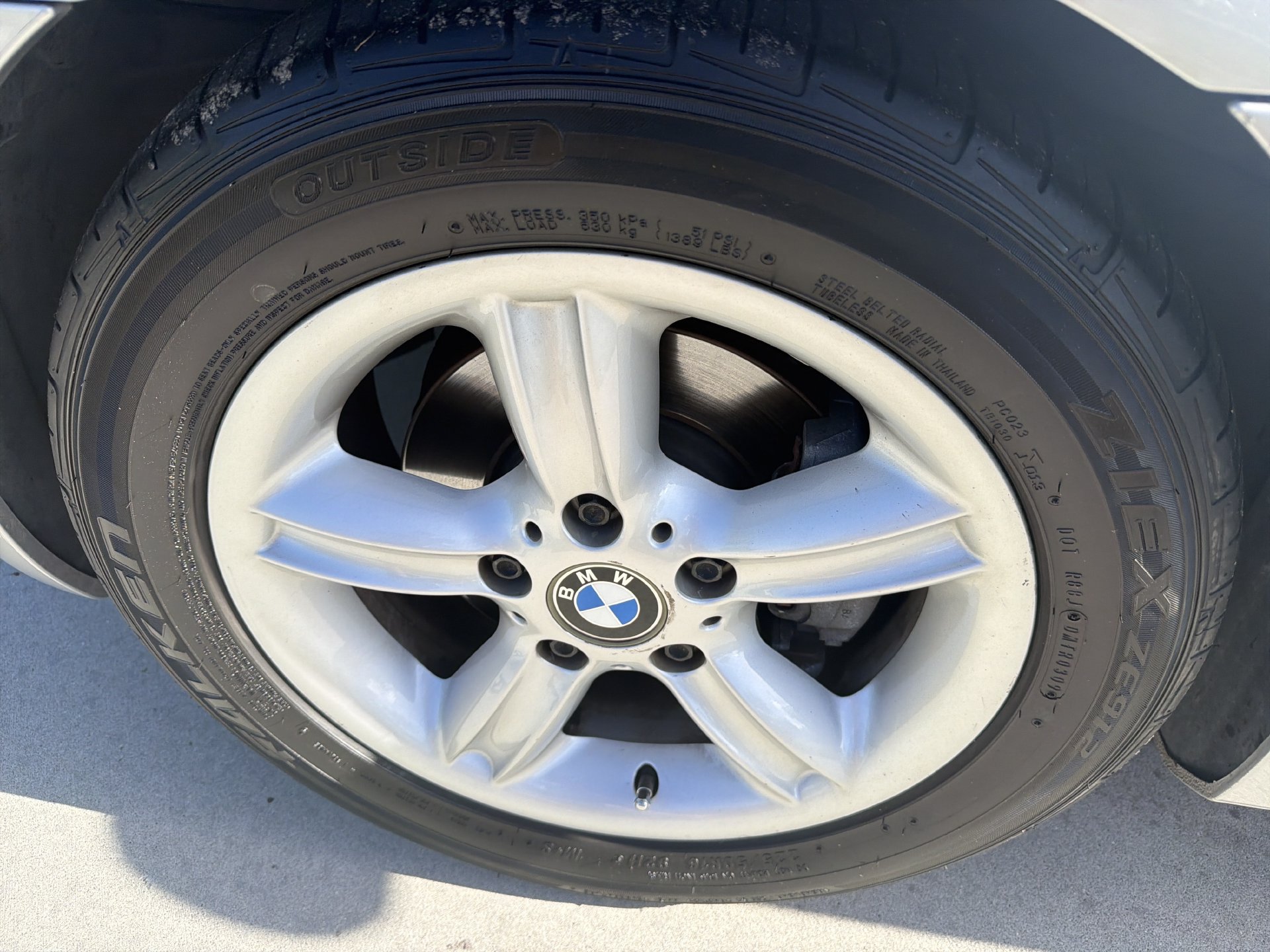 Used 2001 BMW Z3 2.5i RWD image 10