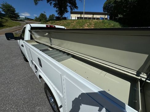 New 2024 RAM 2500 Tradesman w/ Chrome Appearance Group image 14