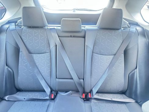 Used 2025 Toyota RAV4 XLE image 38