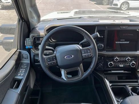 New 2025 Ford F250 Lariat w/ Lariat Ultimate Package AWD/4WD image 29