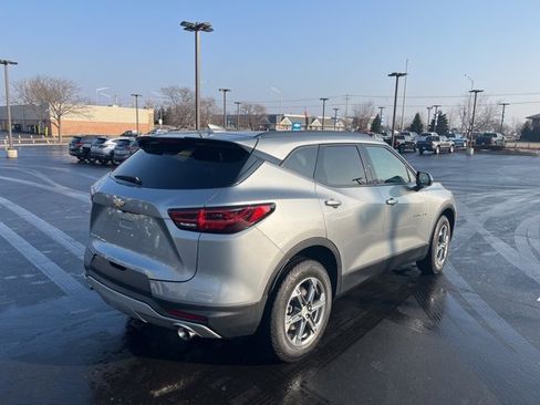 Certified 2024 Chevrolet Blazer LT w/ Convenience Package image 5
