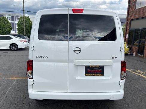 Used 2015 Nissan NV200 SV w/ Technology Package FWD image 9