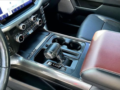 Certified 2022 Ford F150 Lariat w/ Equipment Group 502A High image 17