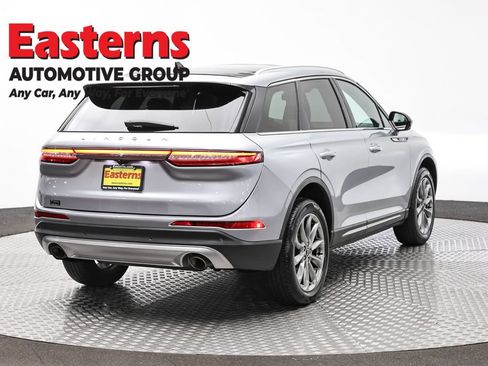Used 2022 Lincoln Corsair AWD w/ Premium Package image 5