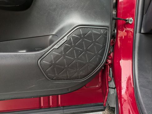 Used 2023 Toyota RAV4 XLE Premium image 16