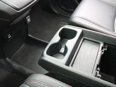 Used 2024 Honda Odyssey Sport image 17