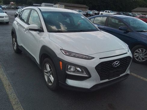 Used 2021 Hyundai Kona SE AWD/4WD image 2