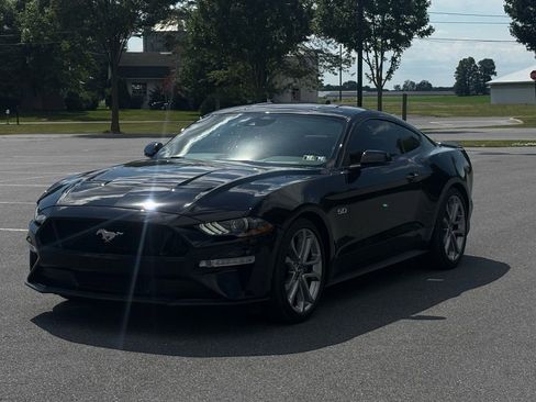 Used 2023 Ford Mustang GT Premium w/ Equipment Group 401A RWD image 3