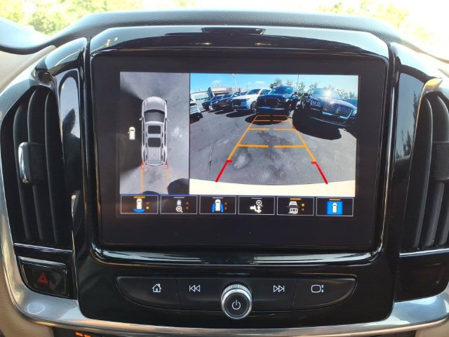 Used 2023 Chevrolet Traverse Premier AWD/4WD image 20