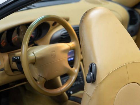 Used 1999 Porsche 911 Carrera image 17