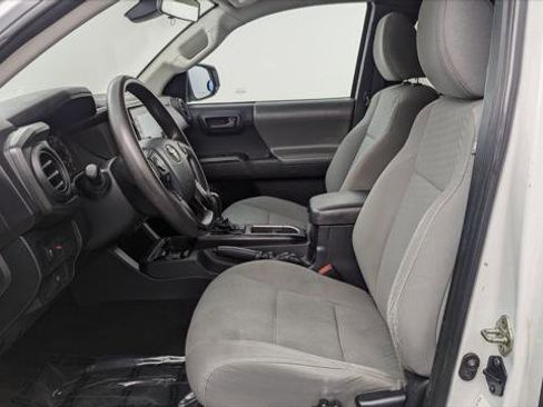 Used 2020 Toyota Tacoma SR image 14