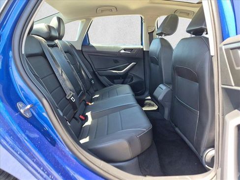 Used 2023 Volkswagen Jetta SE FWD image 18