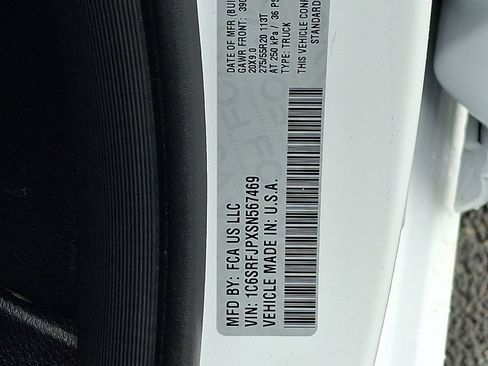 Certified 2025 RAM 1500 Laramie image 29