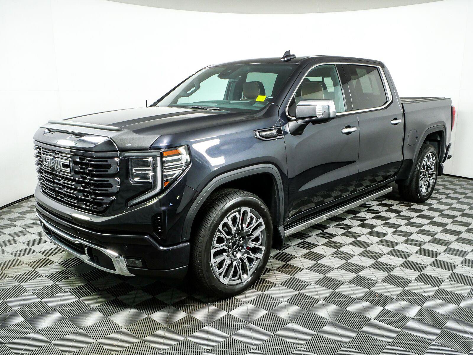 Used 2024 GMC Sierra 1500 Denali Ultimate AWD/4WD image 27
